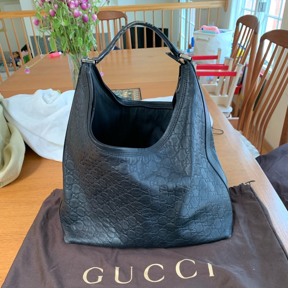 Used leather Gucci bag